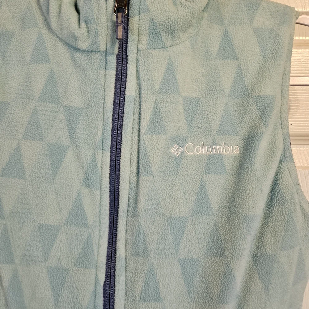 Columbia Blue Puffer Reversible Vest Girls Sz M 10-12